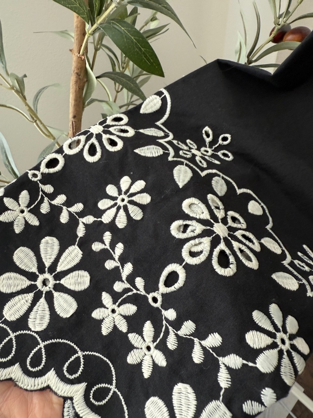 HM Black Embroidered Tie Front Top Size M 
NWT - Picture 4 of 8